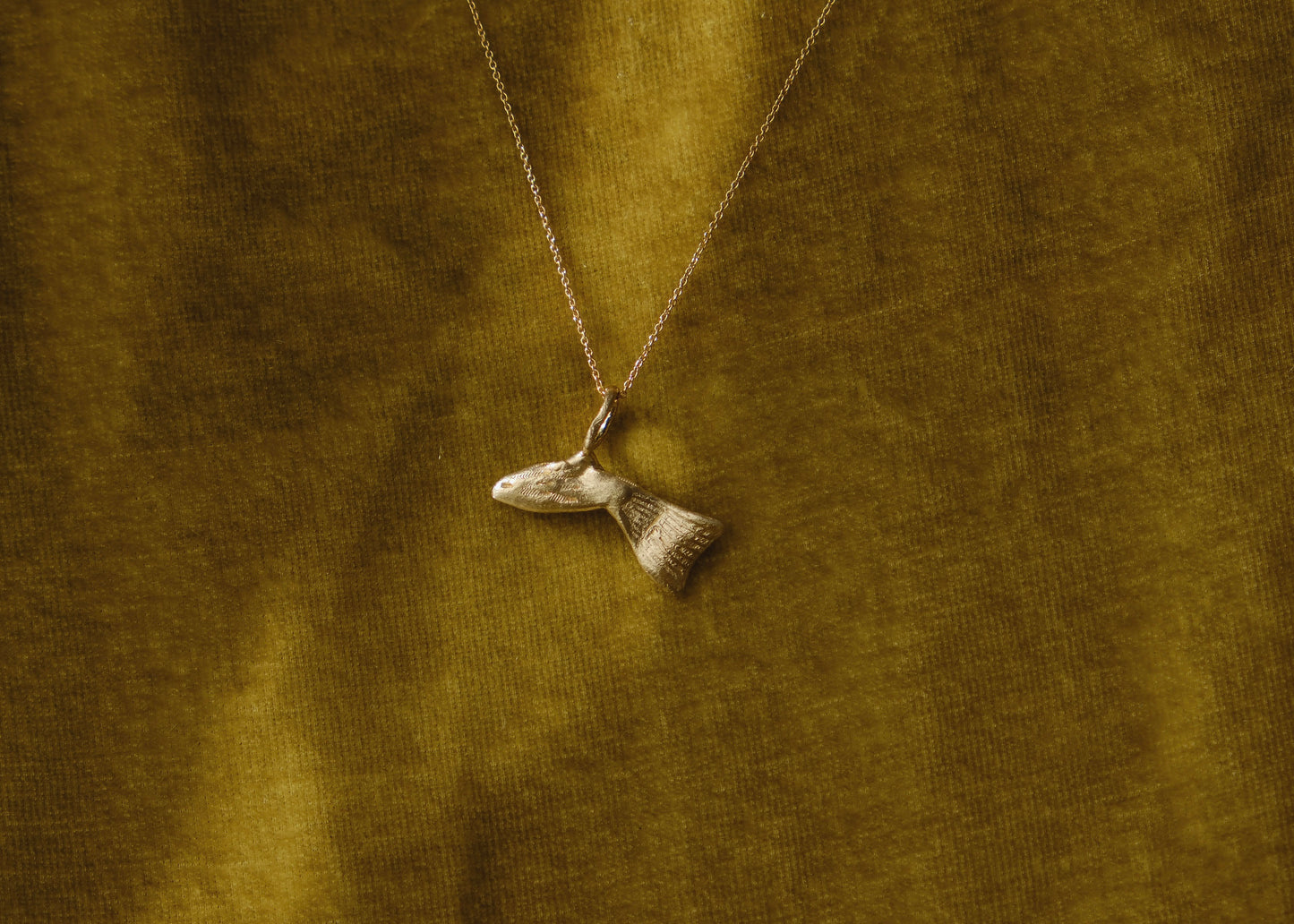 Gold Fish Pendant (Horizontal)