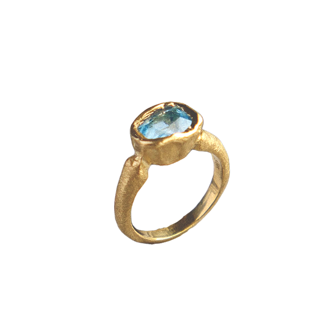 Aquamarine Ring in 18kt Gold