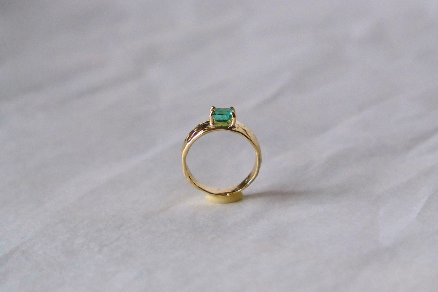 CALYPSO Ring in Yellow Gold with Emerald