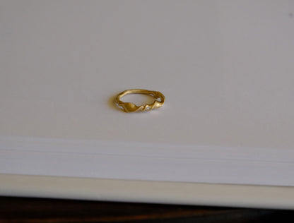 Twist Ring in 14ky Gold with White Diamond