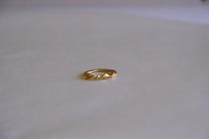 Twist Ring in 14ky Gold with White Diamond