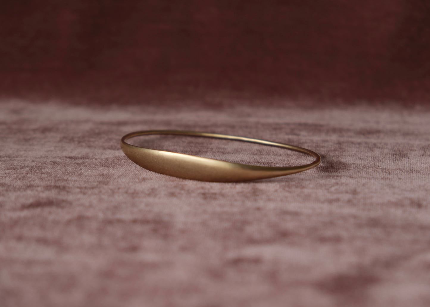Paper Bangle in Gold