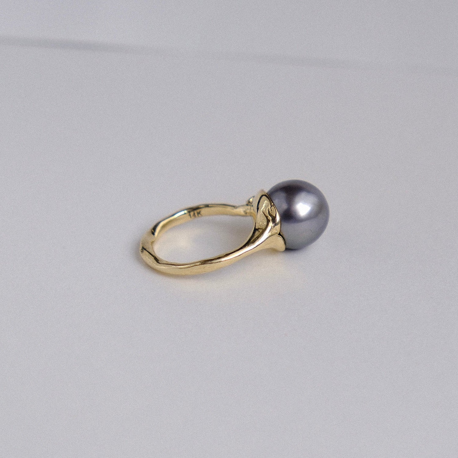 Muse Ring with Grey Tahitian Pearl and Diamonds
